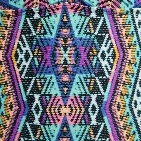 Junior’s Plunge Printed One Piece Swimsuit By No Boundaries Size XL NEW - Picture 10 of 10